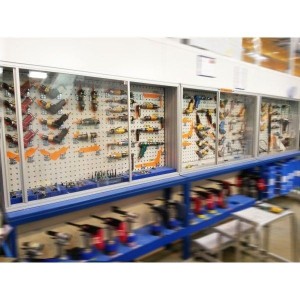 Panneau porte-outil mural sécurisé MAINTPOST 300A | Portes PMMA